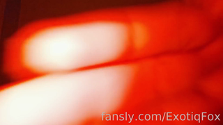 [Reaction] Hold my hand Im gonna cum.mp4
