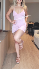 (2025-10-19) Com esse vestidinho rosinha de princesinha_3.jpg