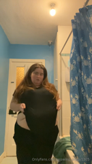 1503537631_this-ones-for-the-belly-lovers-dont-say-i-never-treat-y_0.mp4