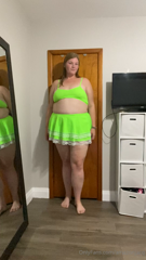 1314523095_neon-dreams-message-to-see-whats-under-this-skirt-65_1.mp4