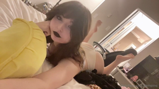 779320697_hi-ehe_0.mp4