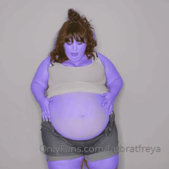 197579146_help-i-m-turning-into-a-big-fat-blueberry-i-normally-ju_0.mp4