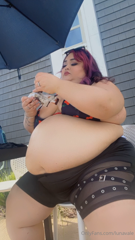 1765467503_out-in-public-eating-a-lil-sweet-treat-had-lots-of-turned-he_0.mp4