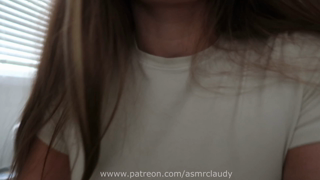 patreon knight looking for scrunchie.mp4