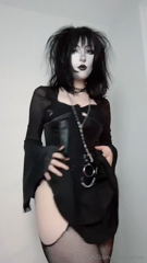 716702396_a-little-gothic-tease-i-cant-wait-to-post-more-of-this-s_0.m4v