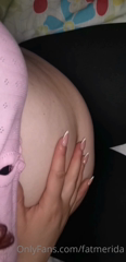 357328232_i-want-this-belly-so-much-bigger_0.m4v