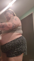 1829634326_of-exclusive-little-life-update-while-i-make-a-snack-i-h_0.mp4
