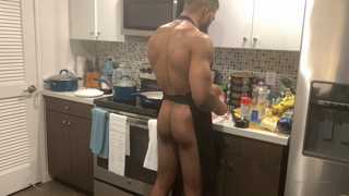 Lena Paul - [OnlyFans] - Yourboyfcisco - she just couldnt let cook lunch in peace - 24.11.2019.mp4