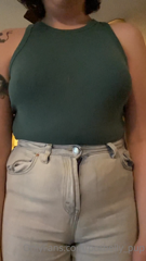 201184775_jiggly-boobs-fat-camel-toe_0.m4v