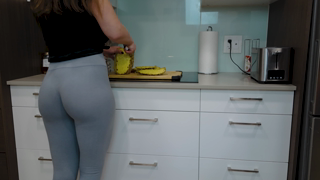 [14-02-24] Young Amateur Couple Fucks While Making Dinner.mp4