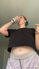 1238764927_while-im-gone-here-is-a-full-4-minute-video-of-some-burpin_0.mp4