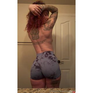 kenisagirl_2499930984_source (1).png