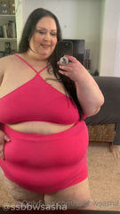 598917971_i-love-it-when-my-clothes-hug-my-skin-for-a-perfect-fit_0.m4v