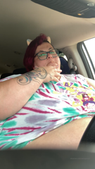 40286675_car-stuffing-and-fat-chat_0.mp4