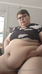 576648473_post-weigh-in-thoughts-and-belly-play-at-my-heaviest-ever_0.m4v