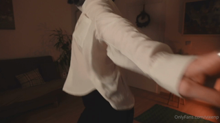 324793025_my-kind-of-cosplay-would-you-dance-with-me_0.m4v