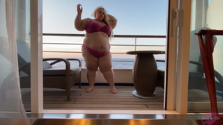 18048583_cruise-ship-balcony-strip-3-min-video-as-the-sun-starts-to_0.mp4