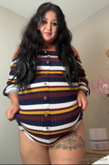 771725810_two-belly-reveals_1.mp4