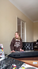 0hl1i32r7jf6ak9te1ho3_source.mp4