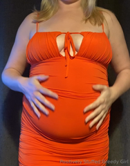 1397235215_revisiting-this-dress-it-barely-fits-now-if-i-stuffed-mys_1.mp4