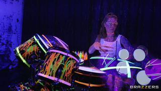 Felicity Feline - [BrazzersExxtra.com] - [2021] - Bang The Drummer.mp4