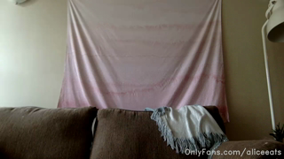 38561247_stream-started-at-08-07-2020-06-21-pm-i-got-sushi-my-tits_0.mp4