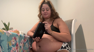 583767997_ive-been-so-eager-to-grow-as-big-as-possible-so-i-brought-o_0.m4v