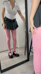 1007416053_picking-my-outfit-of-the-day-did-i-make-the-right-choice-o_1.mp4
