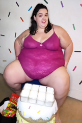 1323210944_let-me-tell-you-all-of-the-things-i-love-about-my-fat-and-lu_0.mp4