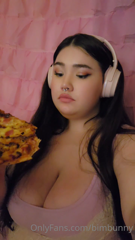 592589545_a-burger-2-huge-slices-of-pizza-a-basket-of-chicken-tender_0.m4v