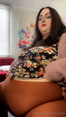1516052858_its-crazy-you-want-me-to-pull-my-belly-out-at-my-desk-but-i_0.mp4