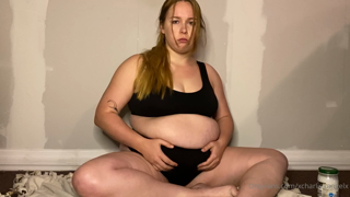 292518451_youve-made-me-into-such-a-fat-pig-daddy-wanna-watch-me-p_0.m4v