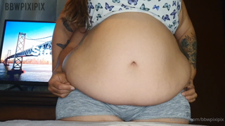 666895469_i-really-like-when-my-bf-plays-with-my-belly-i-m-so-big-t_2.mp4