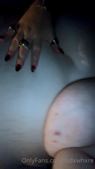 435335290_you-like-my-belly_0.mp4