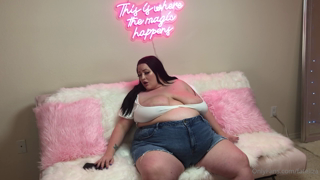 255454811_gassy-pregnant-eliza-cant-stop-farting_0.m4v