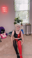 371573626_harley-has-to-stay-flexible-to-keep-up-her-hijinks-all-over_0.m4v