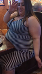 1271333855_lol-went-to-this-place-here-called-tullys-to-try-their-famou_0.mp4