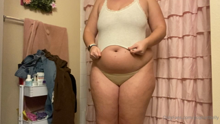 838972242_fat-piggy-finally-realizes-her-old-clothes-dont-fit_1.m4v