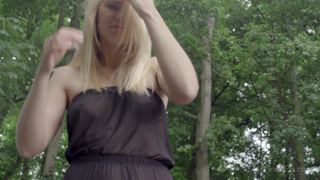 wowgirls.16.11.17.izzy.delphine.a.blonde.in.the.woods.1080p.mp4