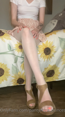 164552150_shoe-play-video_0.m4v