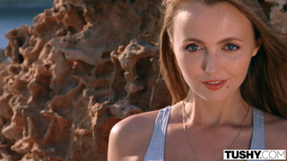 Tushy 2023.04.09 Kelly Collins, Sia Siberia - Birthday Gift [1080p].mp4