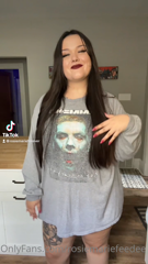 371951746_my-fat-take-on-the-baggy-shirt-vs-bikini-trend-on-tiktok_2.m4v