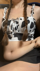 454415522_i-wanted-to-take-this-gif-before-i-got-too-stuffed-and-round_0.mp4