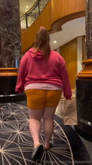 971630298_pov-it-s-2am-and-i-invited-you-back-to-my-hotel-after-getti_0.mp4