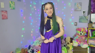 MissKittyLyn - Seducing my Best Friends Dad.mp4