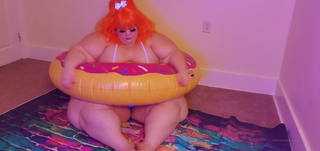 12655741_heres-a-blooper-hahaha-the-fat-struggles-i-go-thru_0.mp4