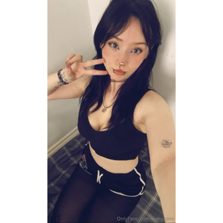 2024-04-13_1021232761_1170x2035_061a2fdc6cb72d1b8695b46c19e5510a.jpeg