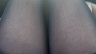 331060477_how-many-of-you-think-pantyhose-are-hot_0.mp4