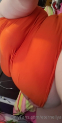 348941775_stuffing-summer-make-me-huge_0.m4v