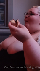 368279463_pov-you-go-on-a-date-with-me-but-i-m-too-focused-on-the-food_0.mp4